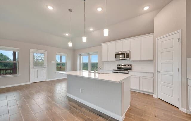 Home for sale at 117 Greeley Drive in Floresville, TX — photo 2