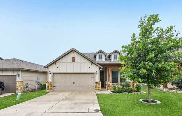 3-bedroom rental at 4927 Ranahan Pass in St.Hedwig, TX — photo 1