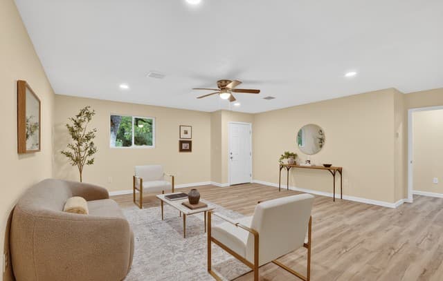 3-bedroom rental at 203 Haverlah Rd in Pleasanton, TX — photo 3