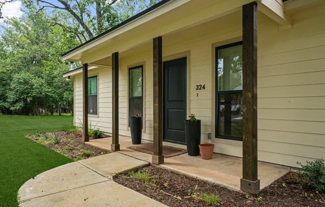 Home for sale at 324 Ebner St in Boerne, TX — photo 3