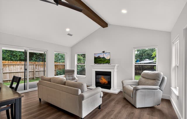 Home for sale at 324 Ebner St in Boerne, TX — photo 4
