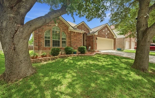 3-bedroom rental at 4516 Ridge Canyon in Schertz, TX — photo 3