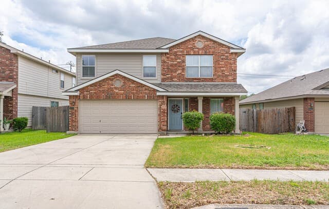 4-bedroom rental at 10259 Crystal Vw in Universal City, TX — photo 3