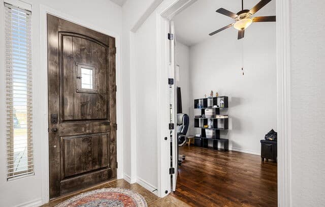 4-bedroom rental at 4915 Hunters Cv in St Hedwig, TX — photo 5