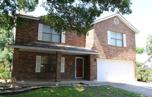 3-bedroom home for sale at 115 Country Lane in Castroville TX
