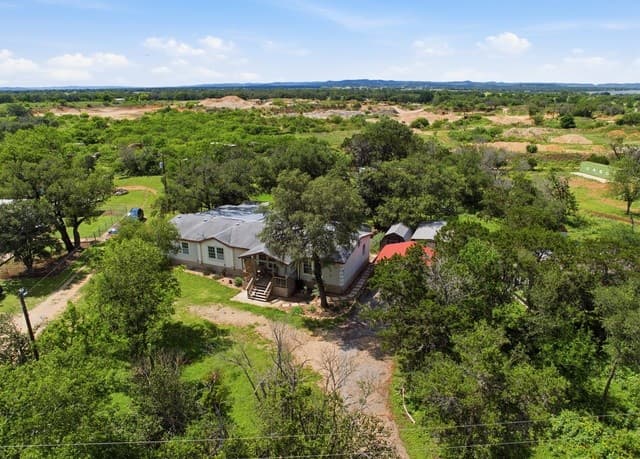 Home for sale at 357 Dallas St in Bandera, TX — photo 4