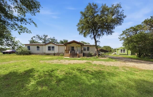 Home for sale at 357 Dallas St in Bandera, TX — photo 5