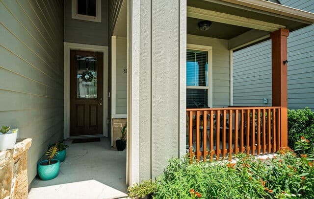 3-bedroom rental at 13331 Badlands Bnd in St Hedwig, TX — photo 5