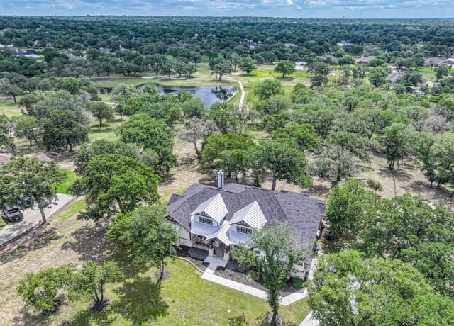 4-bedroom rental at 153 Crescent Ridge in Adkins, TX — photo 4