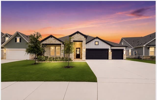 4-bedroom rental at 11625 Hollering Pass in Schertz, TX — photo 2