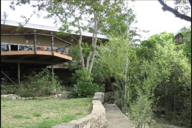 3-bedroom rental at 310 County Road 263 in Mico, TX — photo 1