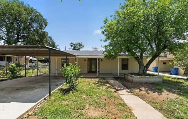 4-bedroom rental at 212 Djenadi DR in Pleasanton, TX — photo 1