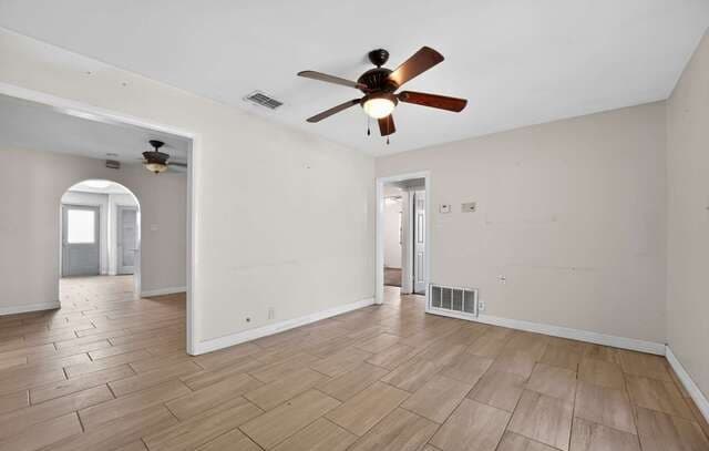 4-bedroom rental at 212 Djenadi DR in Pleasanton, TX — photo 5