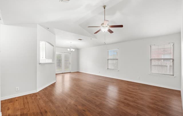 3-bedroom rental at 208 Latigo Ln in Boerne, TX — photo 5