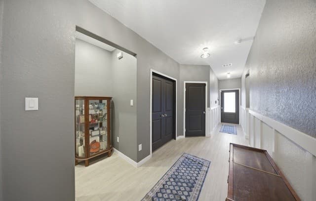 3-bedroom rental at 5432 Cloves Cv in St Hedwig, TX — photo 3