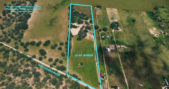 Home for sale at 490 Hernandez Rd in Poteet, TX — photo 2