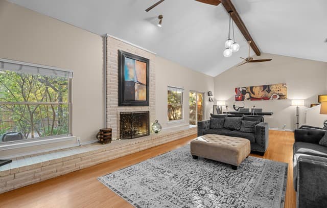 3-bedroom rental at 2522 Crow Vly in San Antonio, TX — photo 4