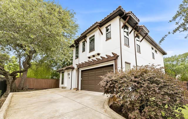 4-bedroom rental at 7807 Lado Bueno in San Antonio, TX — photo 3