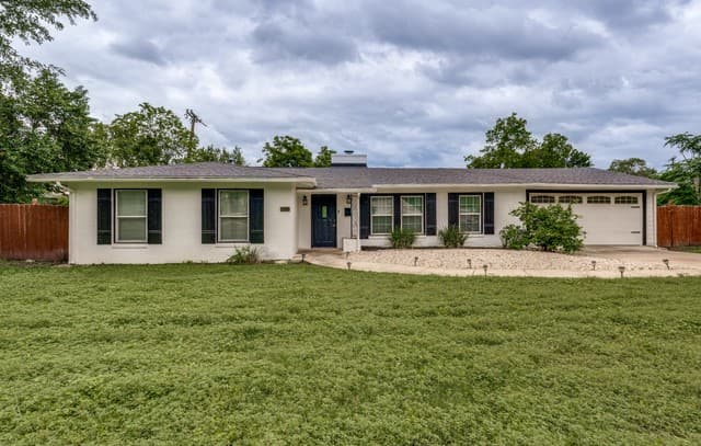 4-bedroom home for sale at 260 Wyanoke Dr in San Antonio TX