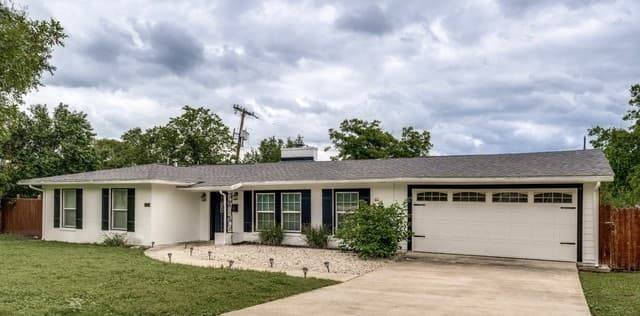 Home for sale at 260 Wyanoke Dr in San Antonio, TX — photo 2