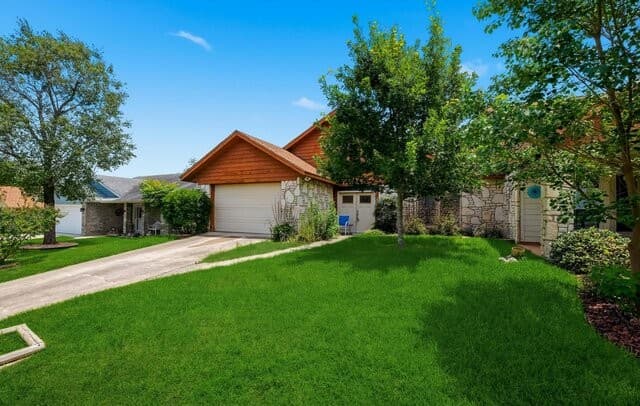 Home for sale at 3813 Hunters Gln in Schertz, TX — photo 4
