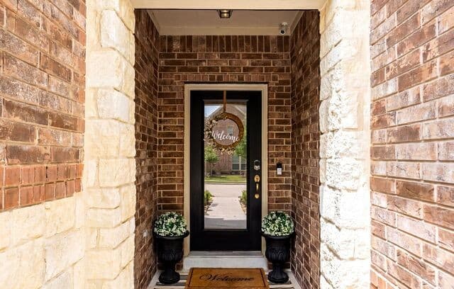 Home for sale at 10707 Desert Rock in Helotes, TX — photo 4