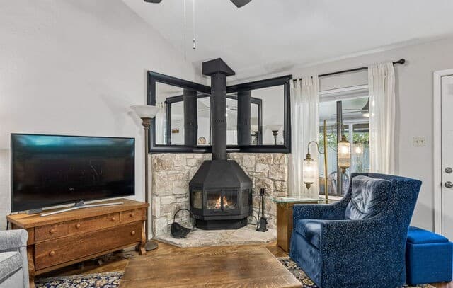 3-bedroom rental at 106 Lehmann St in Boerne, TX — photo 5