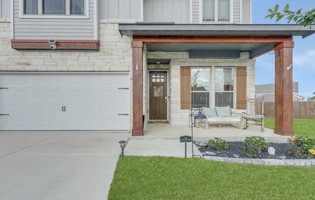 4-bedroom rental at 4902 Oxbow Bnd in St Hedwig, TX — photo 2
