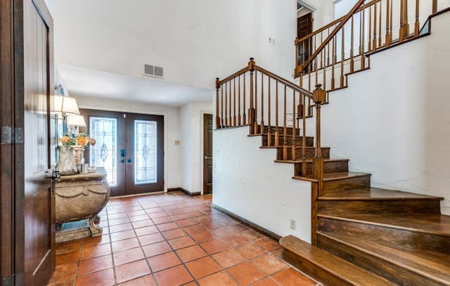 4-bedroom rental at 201 Chattington Ct in San Antonio, TX — photo 4