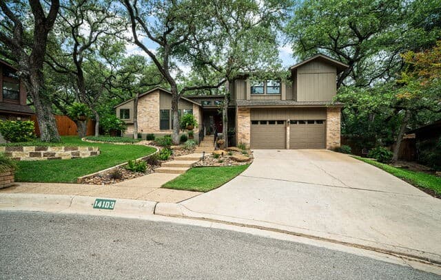 3-bedroom rental at 14103 Country Vale in San Antonio, TX — photo 2