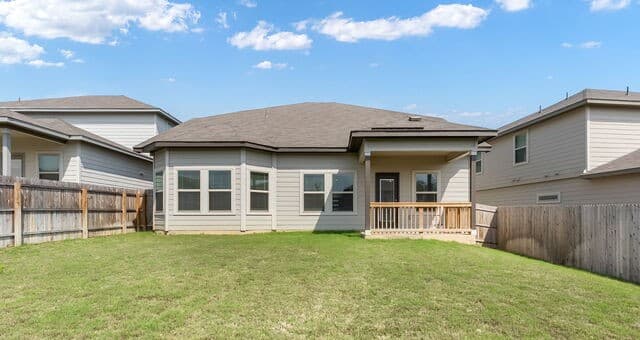 4-bedroom rental at 10226 Juniper Oaks in Boerne, TX — photo 3