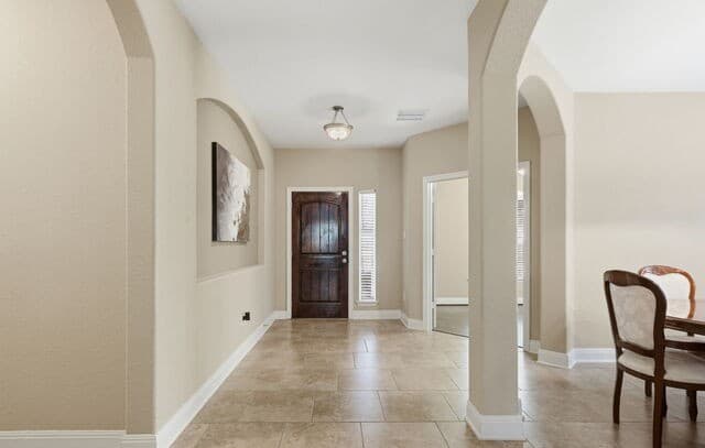 Home for sale at 2944 Winding Trl in Schertz, TX — photo 5