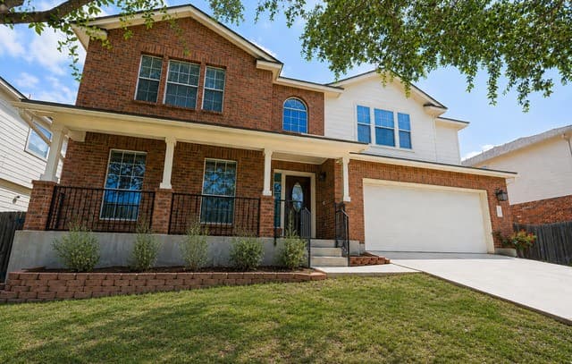 5-bedroom rental at 10507 Cosmos Canyon in Helotes, TX — photo 1