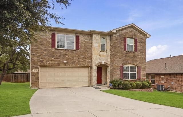 4-bedroom rental at 8214 Sabinoso Dr in Helotes, TX — photo 2