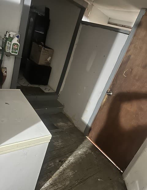 2-bedroom rental at 517 Avenue K in Poteet, TX — photo 5