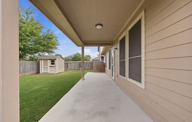 4-bedroom rental at 141 Buckskin Way in Cibolo, TX — photo 4