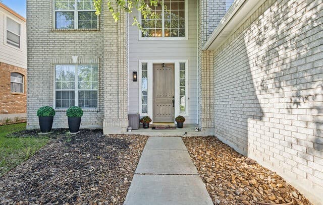 4-bedroom rental at 229 Winter Frost in Cibolo, TX — photo 2