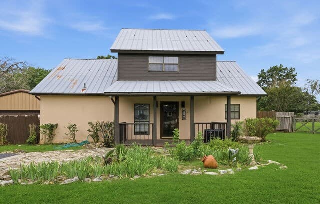 4-bedroom rental at 109 Glenn Oaks Dr in Boerne, TX — photo 1