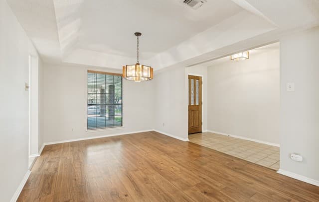 4-bedroom rental at 13706 Oak Pebble in San Antonio, TX — photo 5