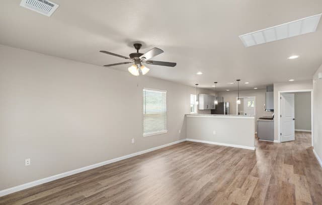 3-bedroom rental at 4711 Vaquero Crk in Von Ormy, TX — photo 5
