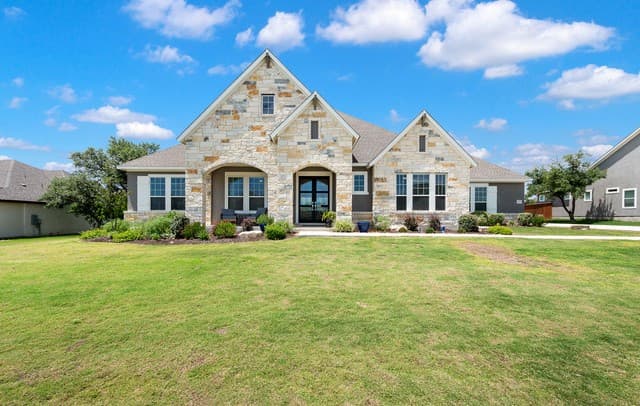 4-bedroom rental at 154 Violet Way in Castroville, TX — photo 1