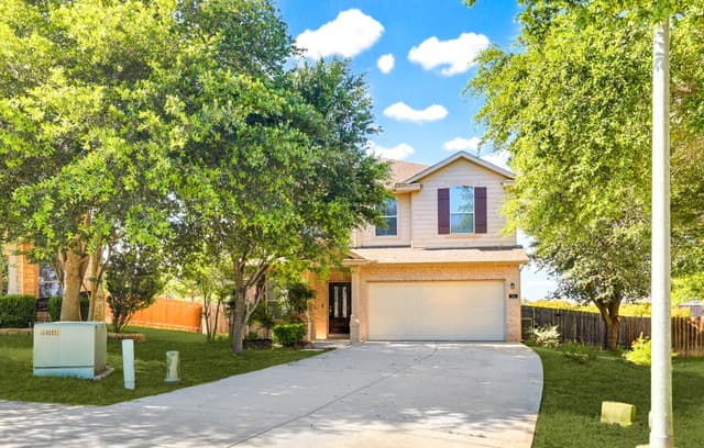 4-bedroom rental at 105 American Flag in Schertz, TX — photo 1