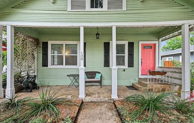 3-bedroom rental at 130 Groveland Pl in San Antonio, TX — photo 3