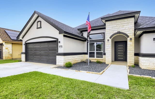 Home for sale at 15710 Fair Ln in Selma, TX — photo 4