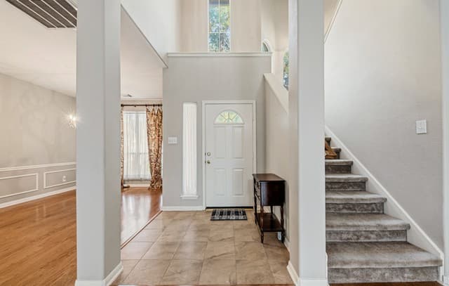3-bedroom rental at 103 Terra Cotta in Universal City, TX — photo 4