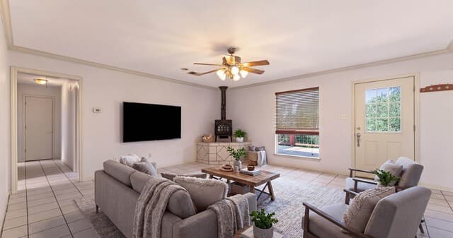 Home for sale at 230 Broken Arrow in Floresville, TX — photo 4