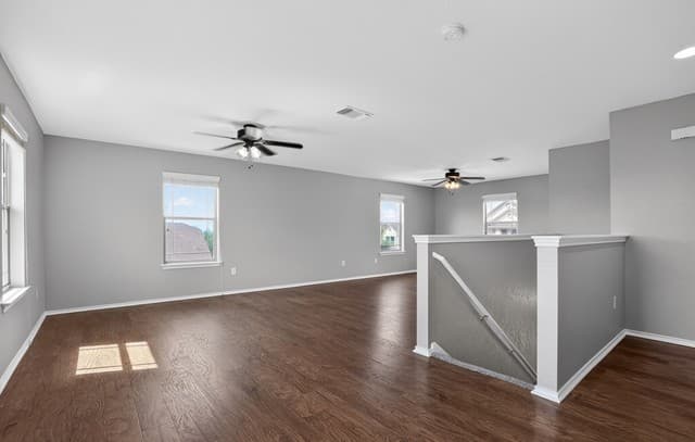 4-bedroom rental at 6227 Fred Couples in Schertz, TX — photo 4