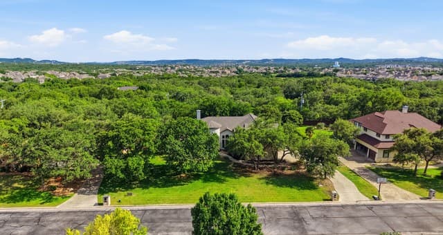 Home for sale at 8036 Tradition Oak in Boerne, TX — photo 4