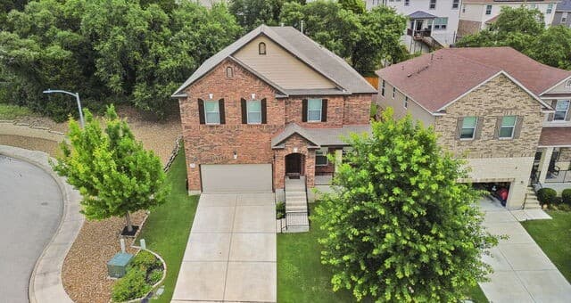 Home for sale at 11335 Red Oak Turn in Helotes, TX — photo 3