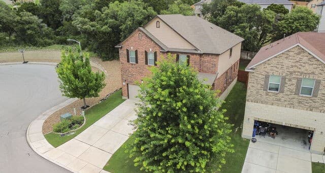 Home for sale at 11335 Red Oak Turn in Helotes, TX — photo 4